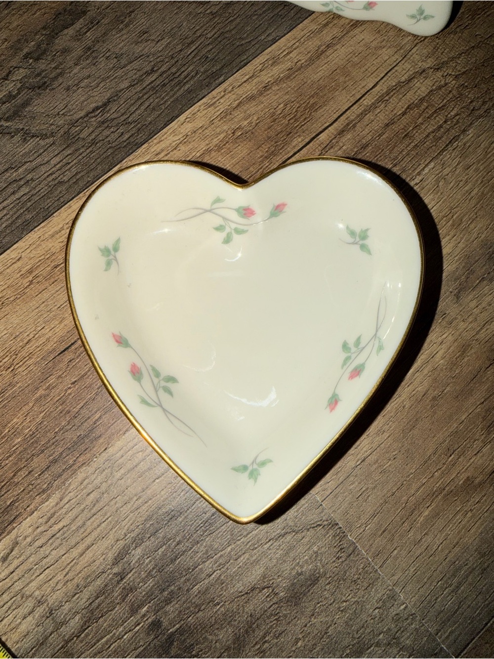 Lenox Rose Bud Pattern Set - Picture 3 of 10